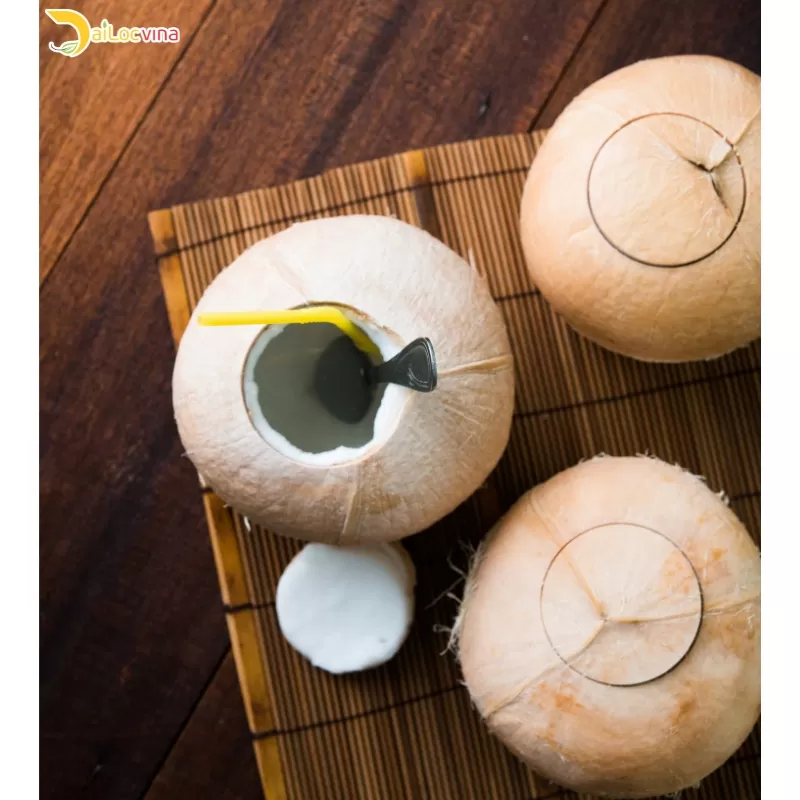 VIETNAMESE COCONUT WATER